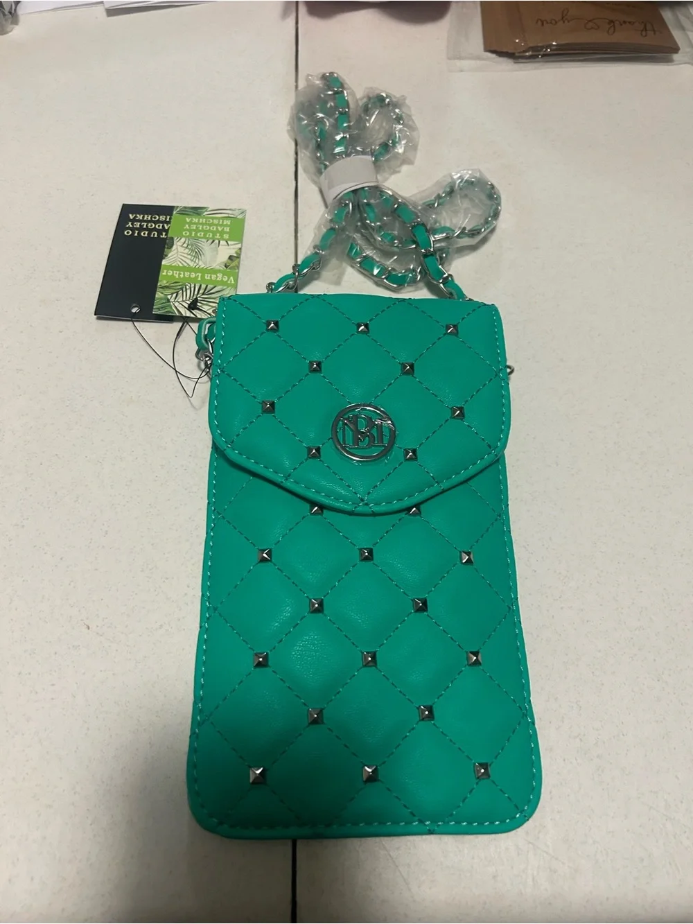 Badgley Mischka Teal Quilted Crossbody Phone Pouch - Picture 4 of 4